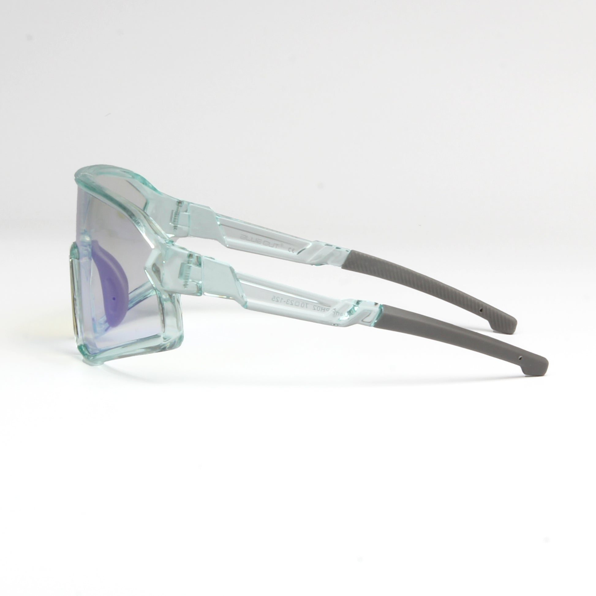 LIAMbluepurpledotsphotoblue2